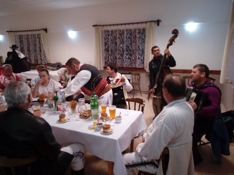 Posedenie_seniorov2016  32.jpg