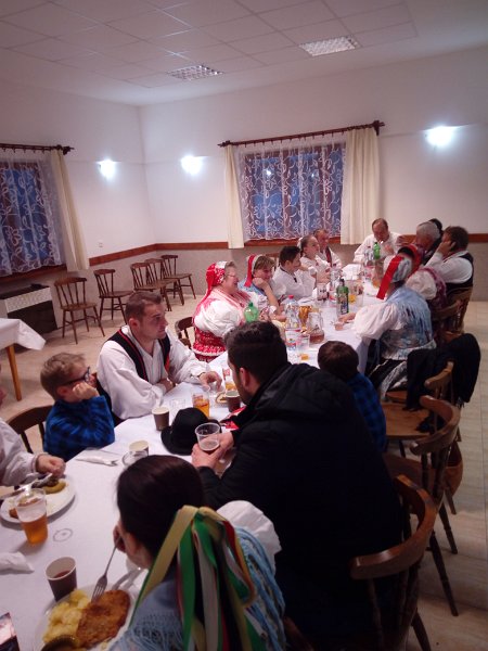 Posedenie_seniorov2016  97.jpg