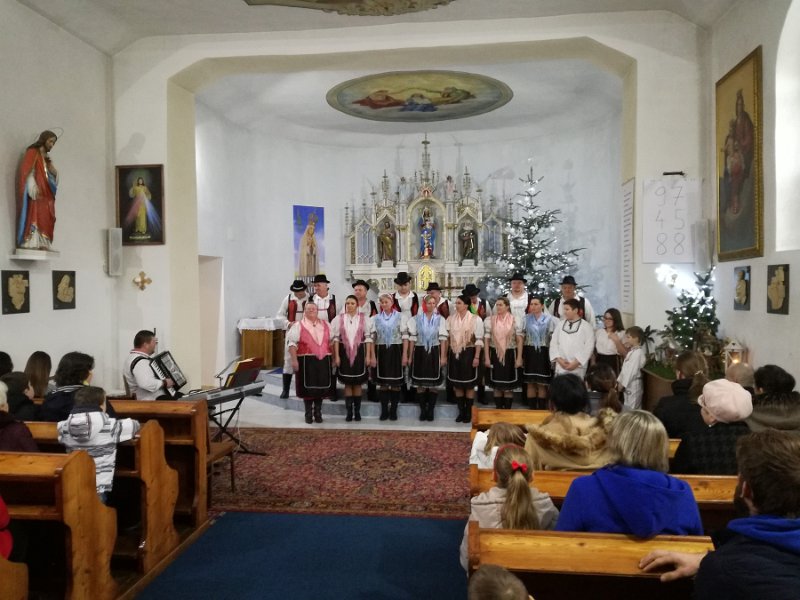 Vianocna_academia 16.jpg