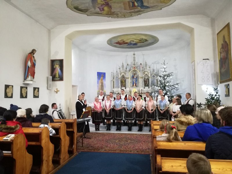 Vianocna_academia 6.jpg