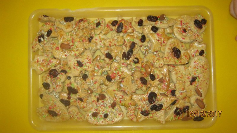 Pecenie medovnikov  6.JPG