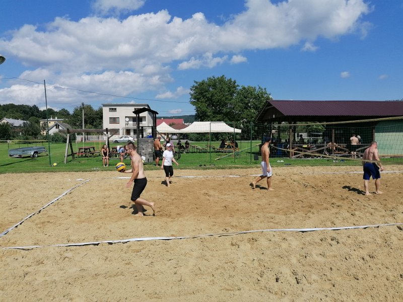 Plazovy volejbal 11.jpg