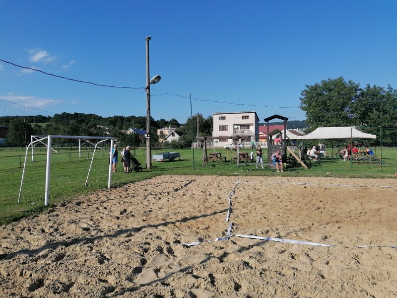 Plazovy volejbal 30.jpg