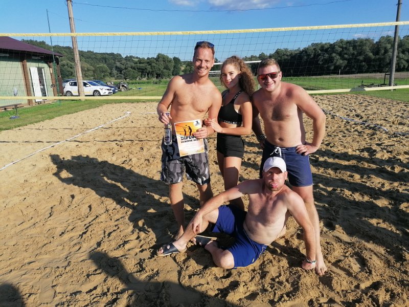 Plazovy volejbal 54.jpg