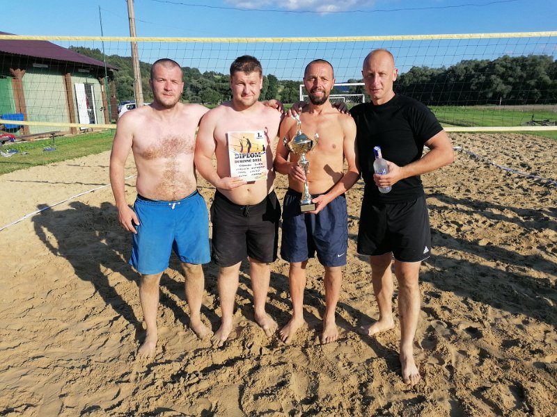 Plazovy volejbal 60.jpg