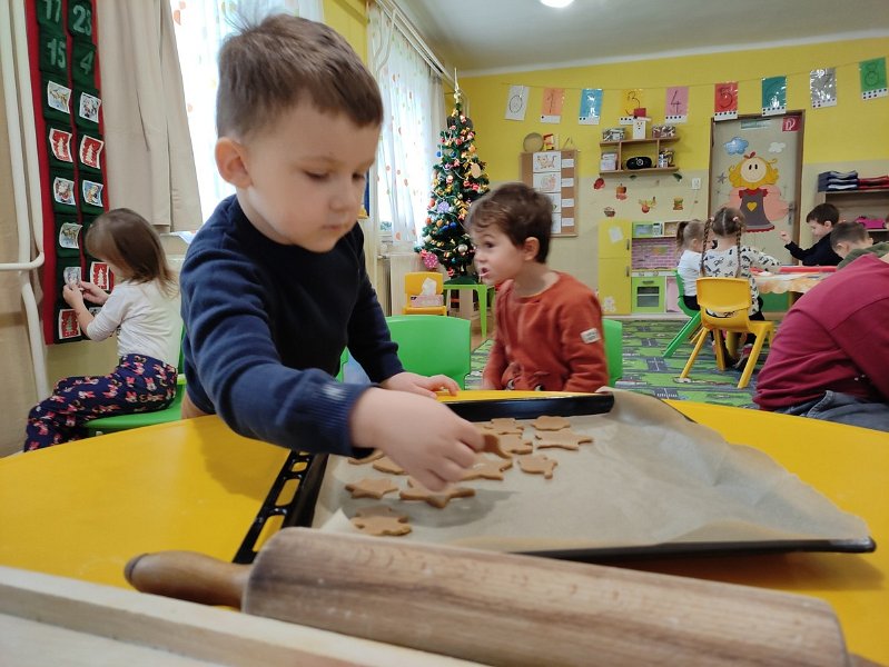 Pecieme medovniky 3.jpg