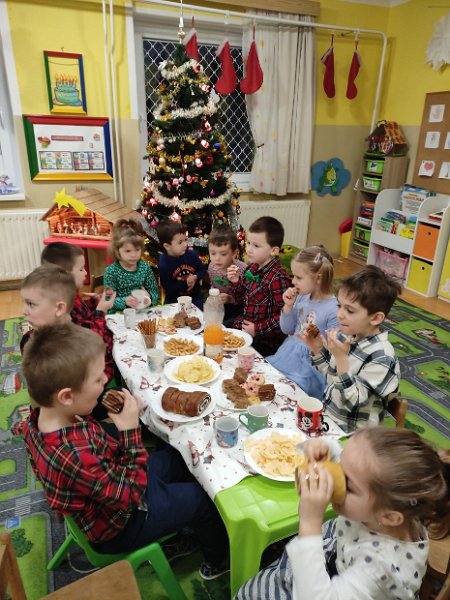 Novorocne_posedenie 2.jpg