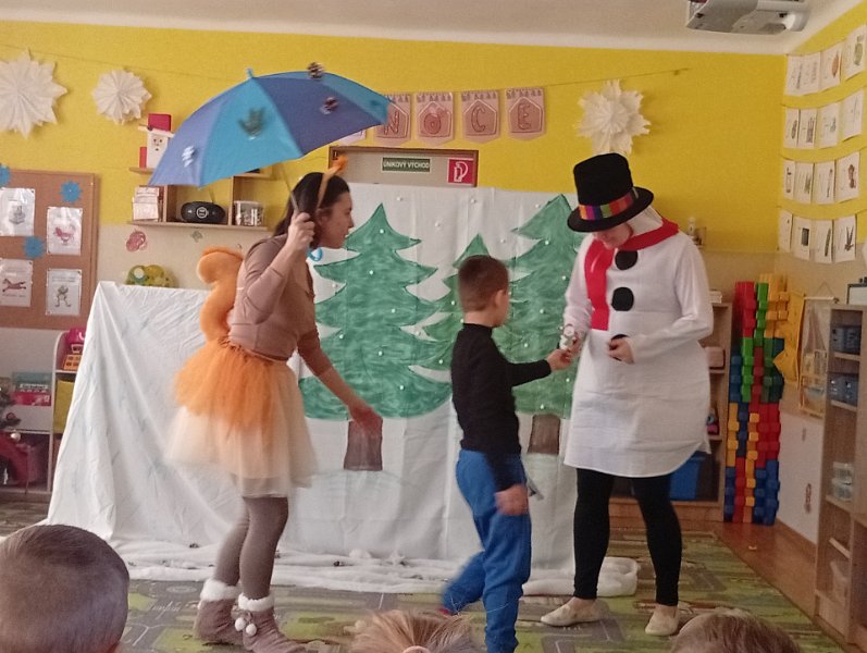 Divadielko Snehuliak_Vevericka  12.jpg