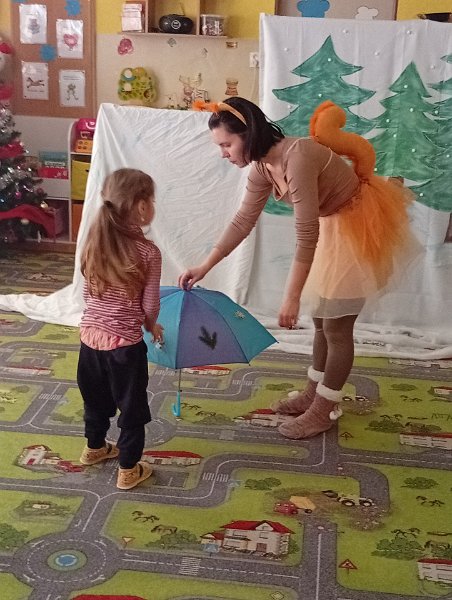 Divadielko Snehuliak_Vevericka  14.jpg