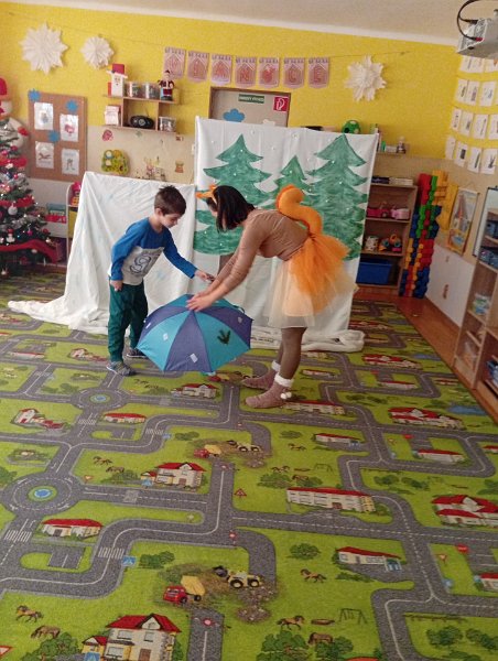 Divadielko Snehuliak_Vevericka  18.jpg