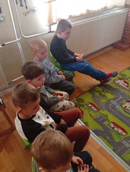 Divadielko Snehuliak_Vevericka  20.jpg