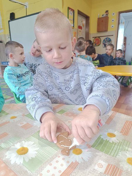 Pecenie medovnikov 6.jpg