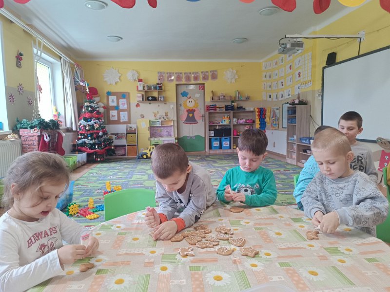 Pecenie medovnikov 8.jpg